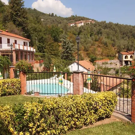 In * Casanova Lerrone